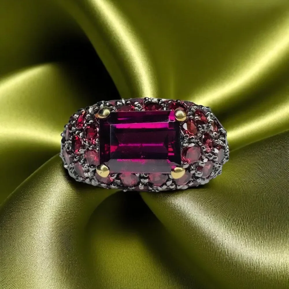 10K Gold -Natural Indian Garnet Cluster Ring - Size 6 -4.5CTTW Garnet Ring -4.4g